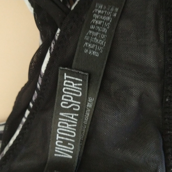 Victoria SPORT Bras - Picture 7 of 8